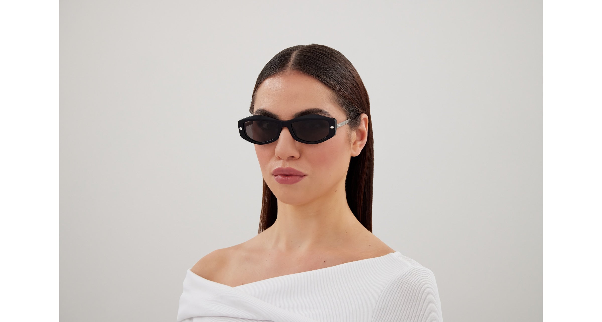 AM0482S 001 Occhiali da sole Alexander McQueen 4