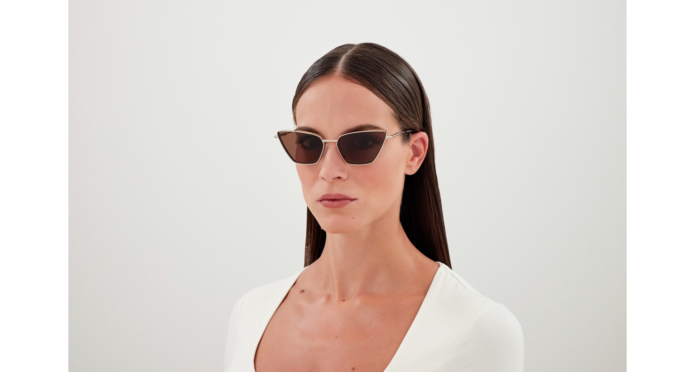 AM0501S 002 Occhiali da sole Alexander McQueen 4