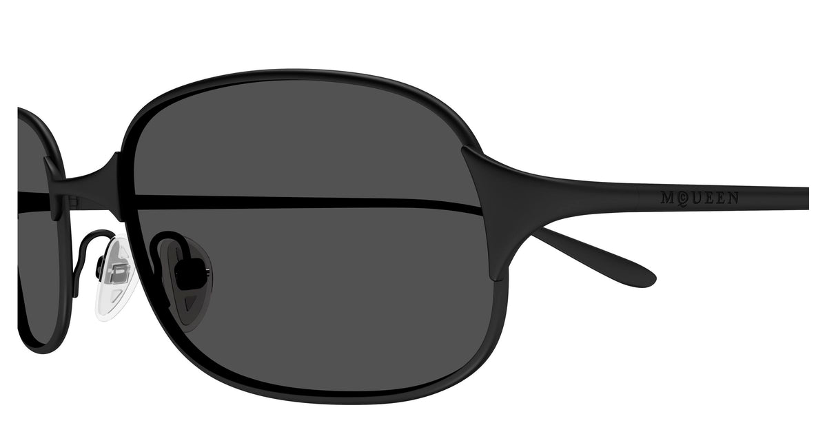 Alexander McQueen AM0588S 001