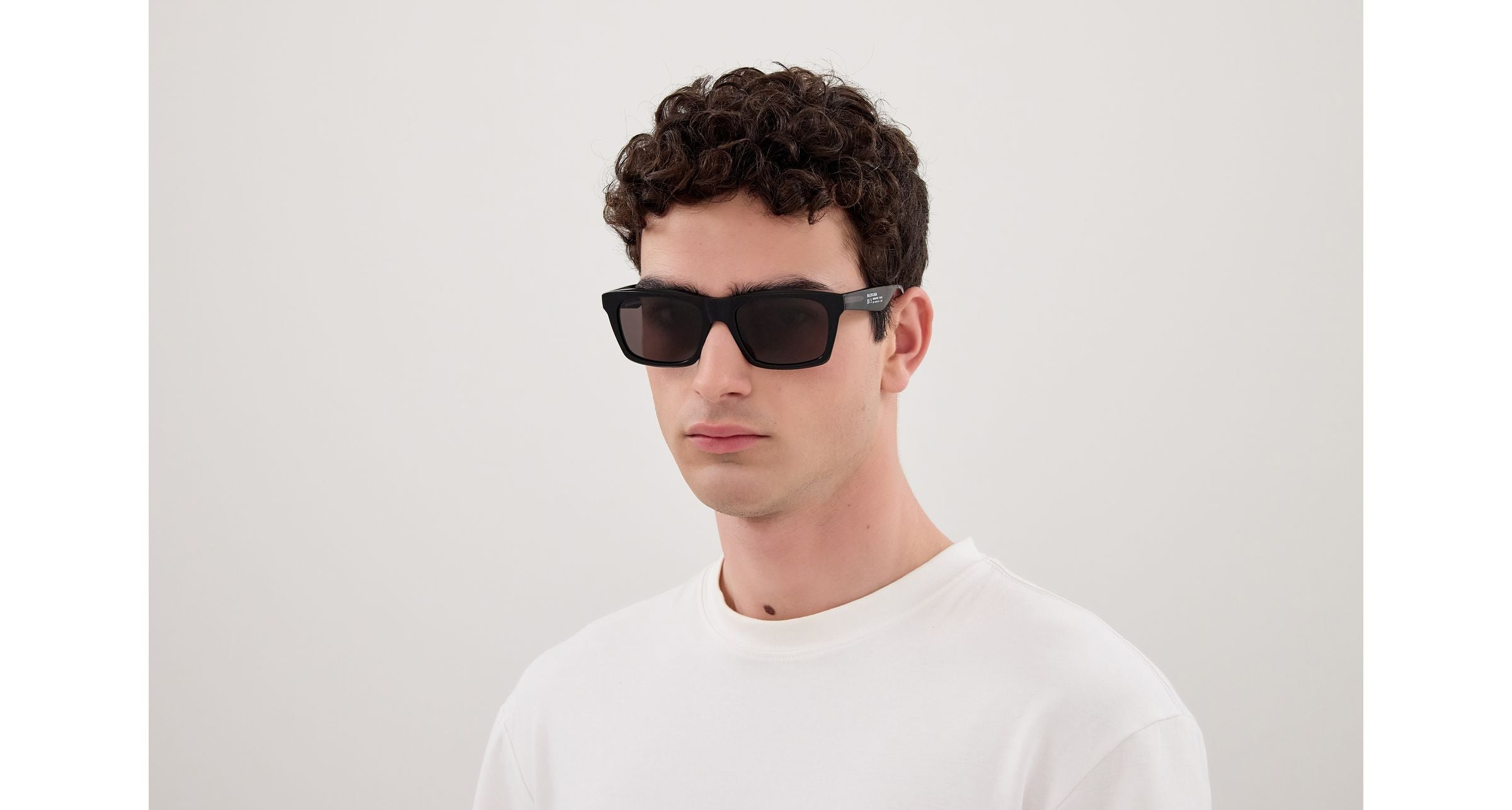 Sunglasses Balenciaga BB0423S 001 889652587479 Frame color Black