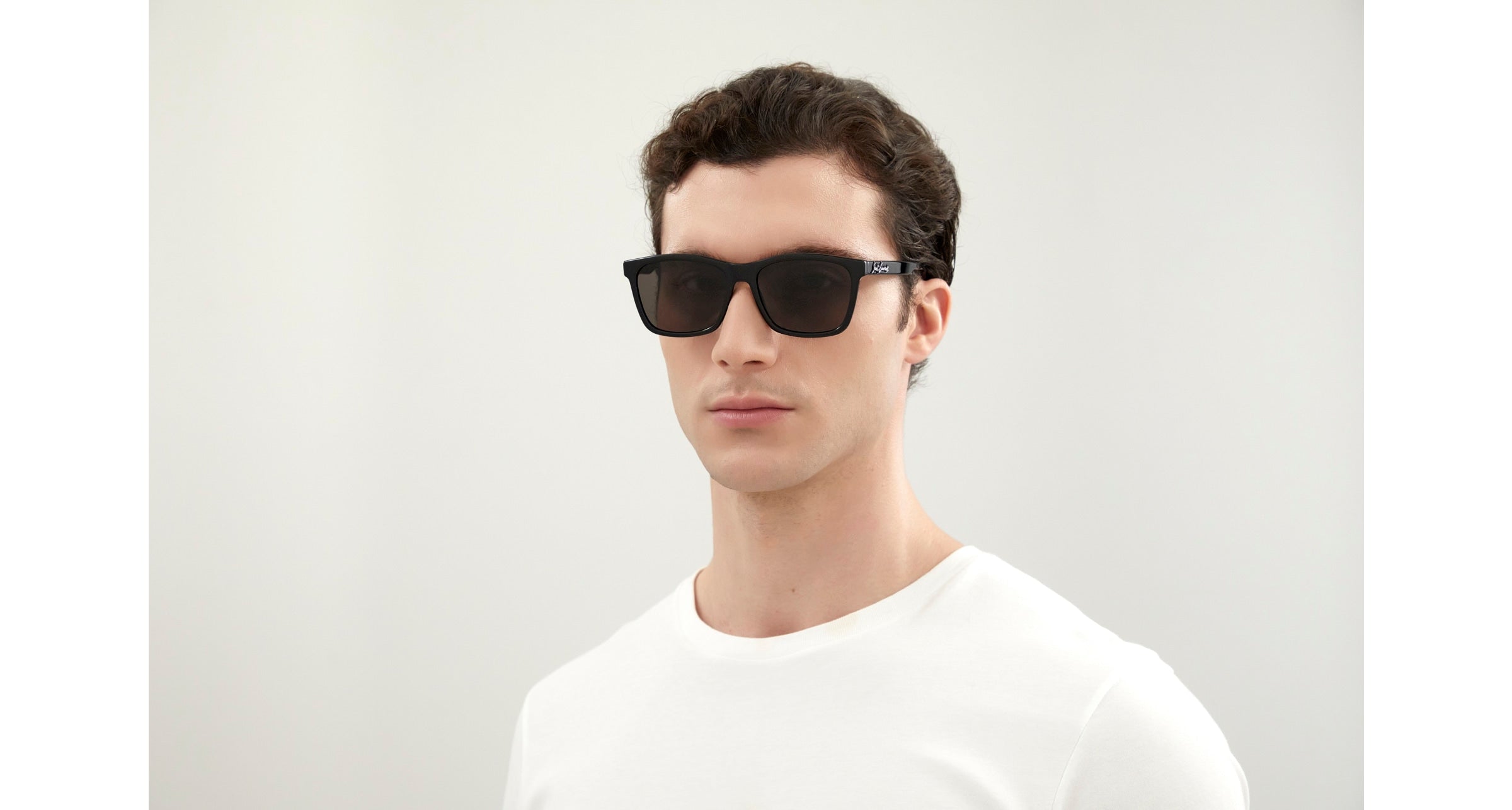 Sunglasses SAINT LAURENT SL 318 001 889652263786 black frame color