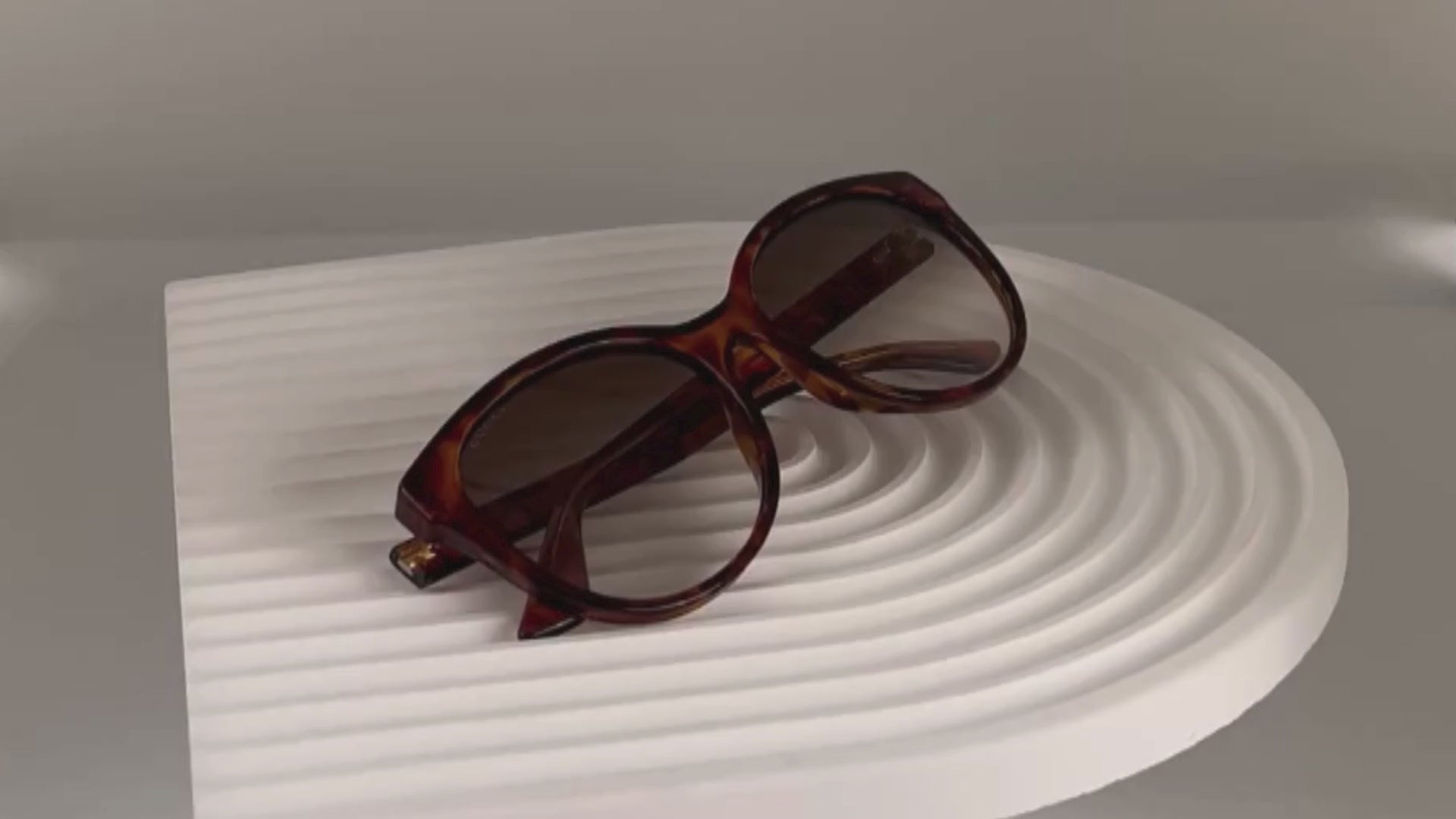 GG0631S 002 Occhiali da sole Gucci 2